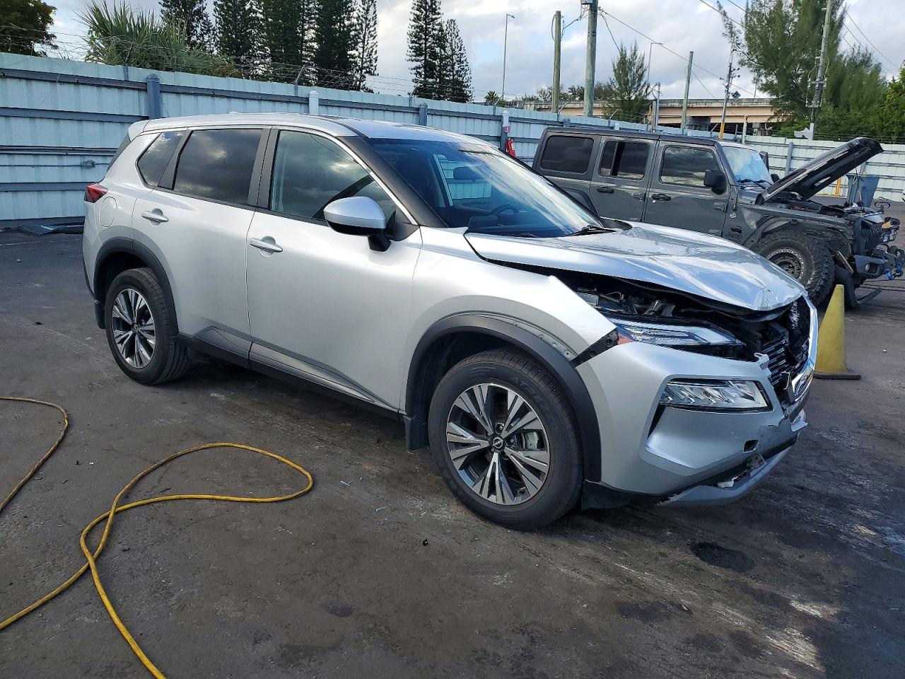 2023 NISSAN ROGUE SV photo 4