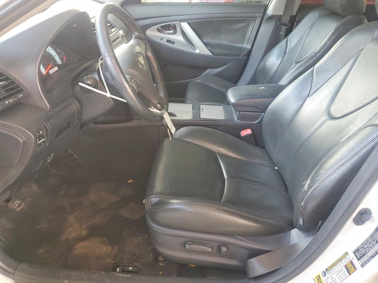 2010 TOYOTA CAMRY BASE photo 7