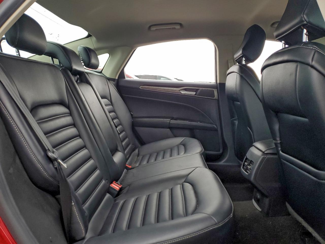 2020 FORD FUSION SEL photo 10