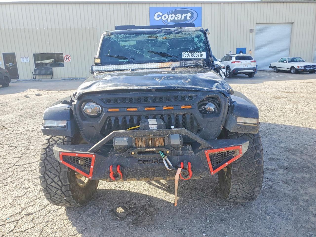 2018 JEEP WRANGLER UNLIMITED SAHARA photo 5