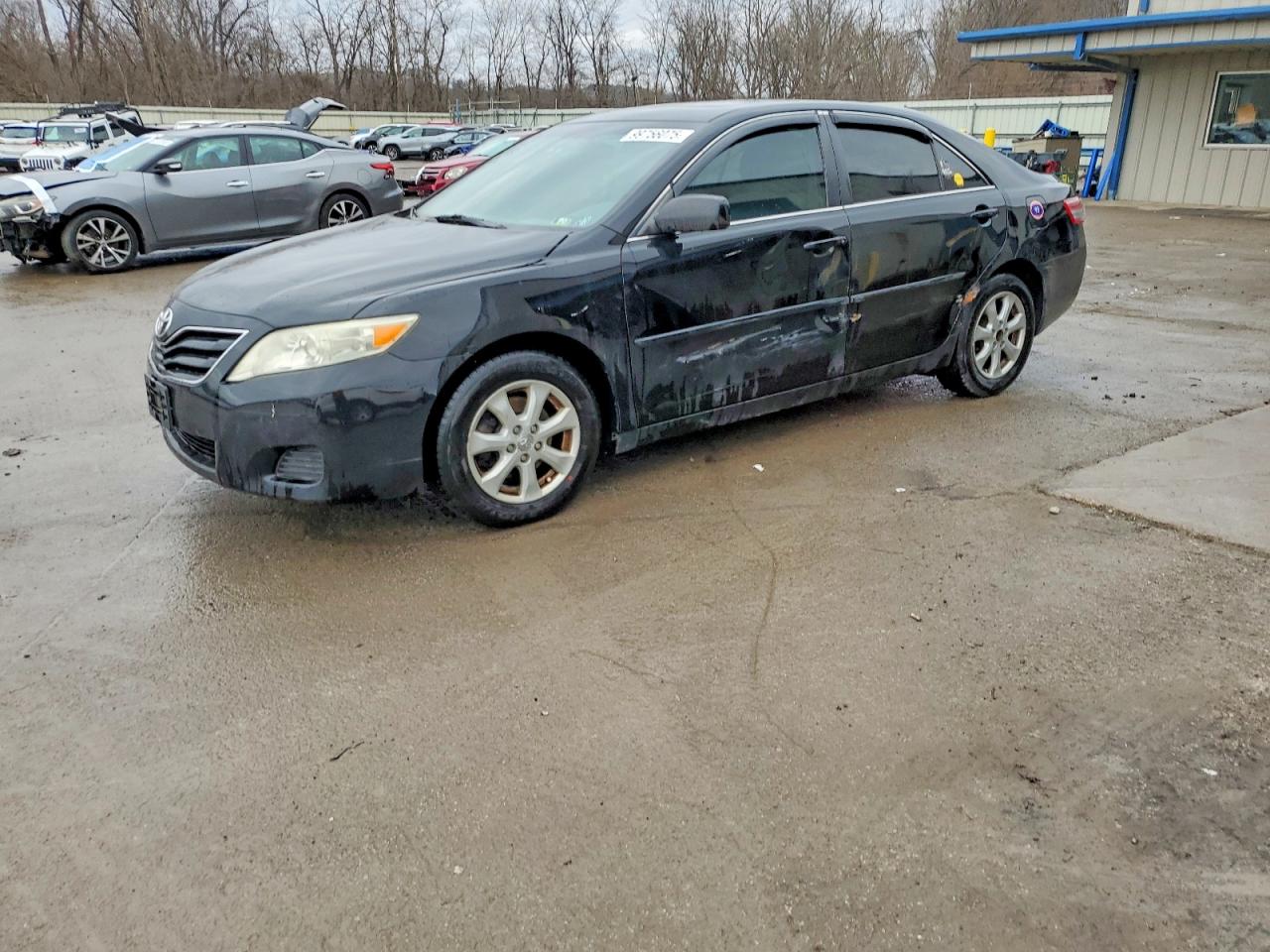 2011 TOYOTA CAMRY