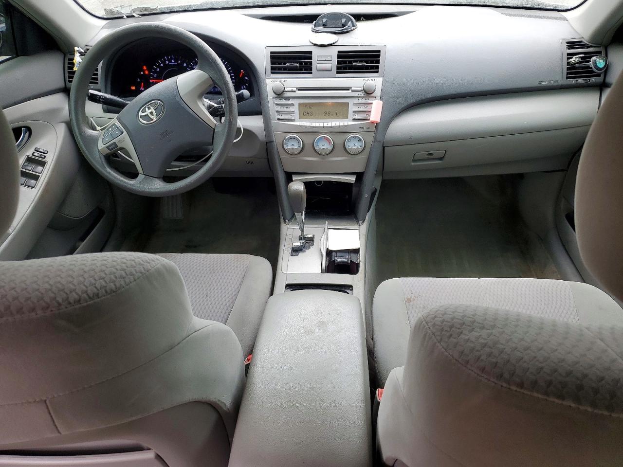2011 TOYOTA CAMRY BASE photo 8