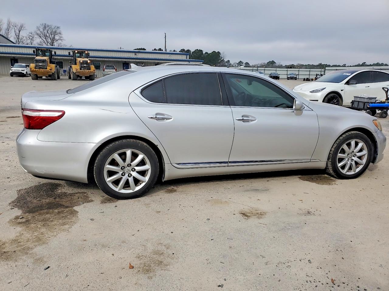 2008 LEXUS LS 460 photo 3