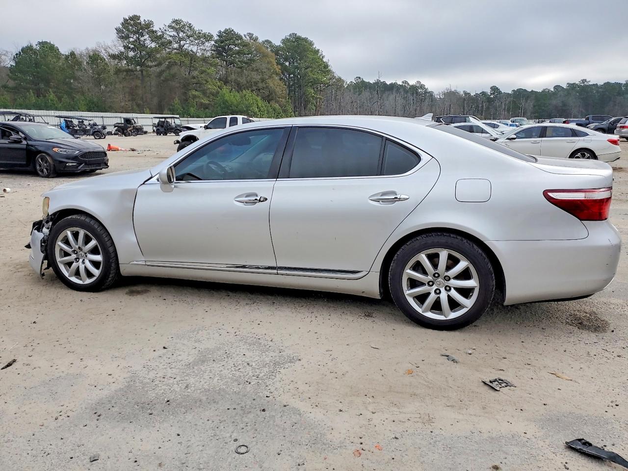 2008 LEXUS LS 460 photo 2