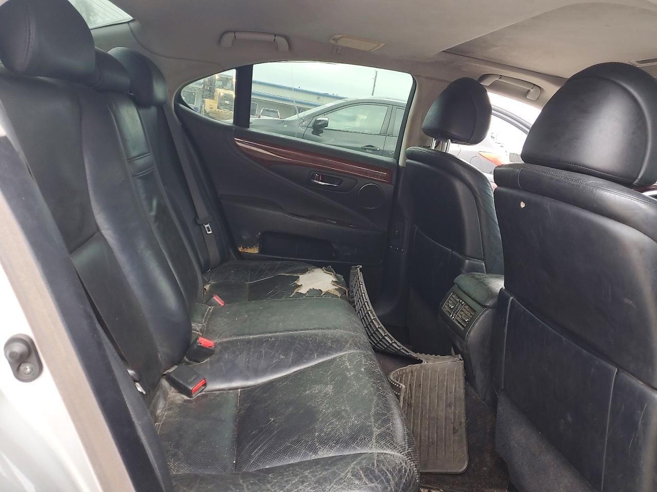 2008 LEXUS LS 460 photo 10