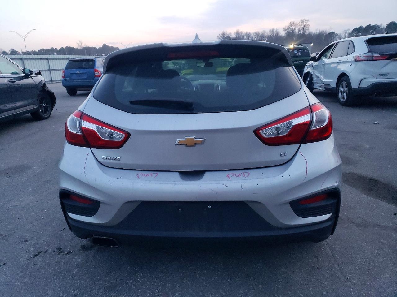 2017 CHEVROLET CRUZE LT photo 11