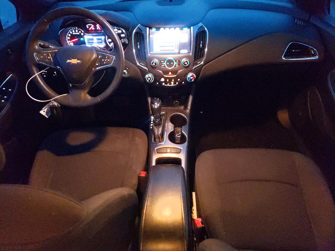 2017 CHEVROLET CRUZE LT photo 15