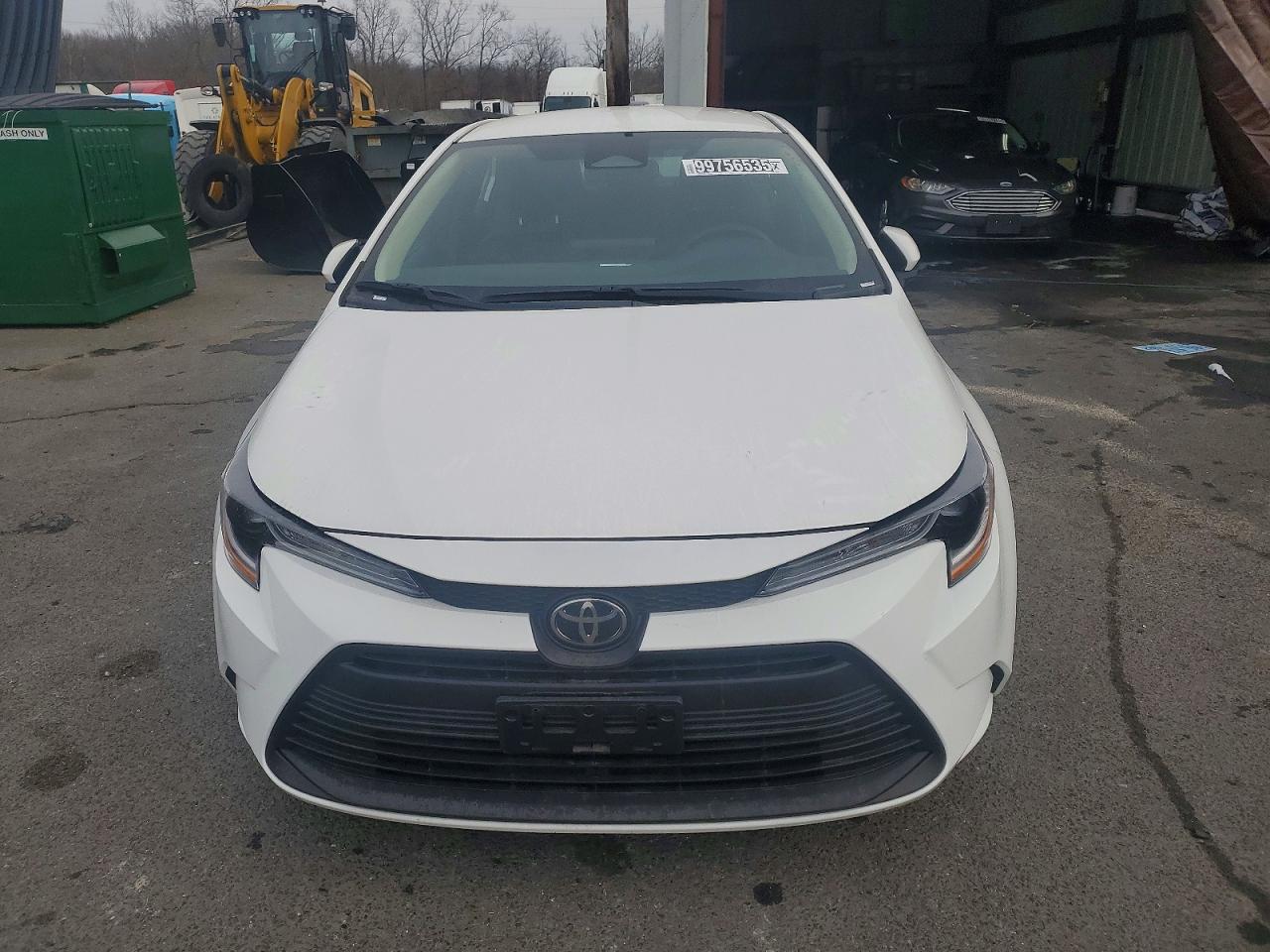 2025 TOYOTA COROLLA LE photo 5