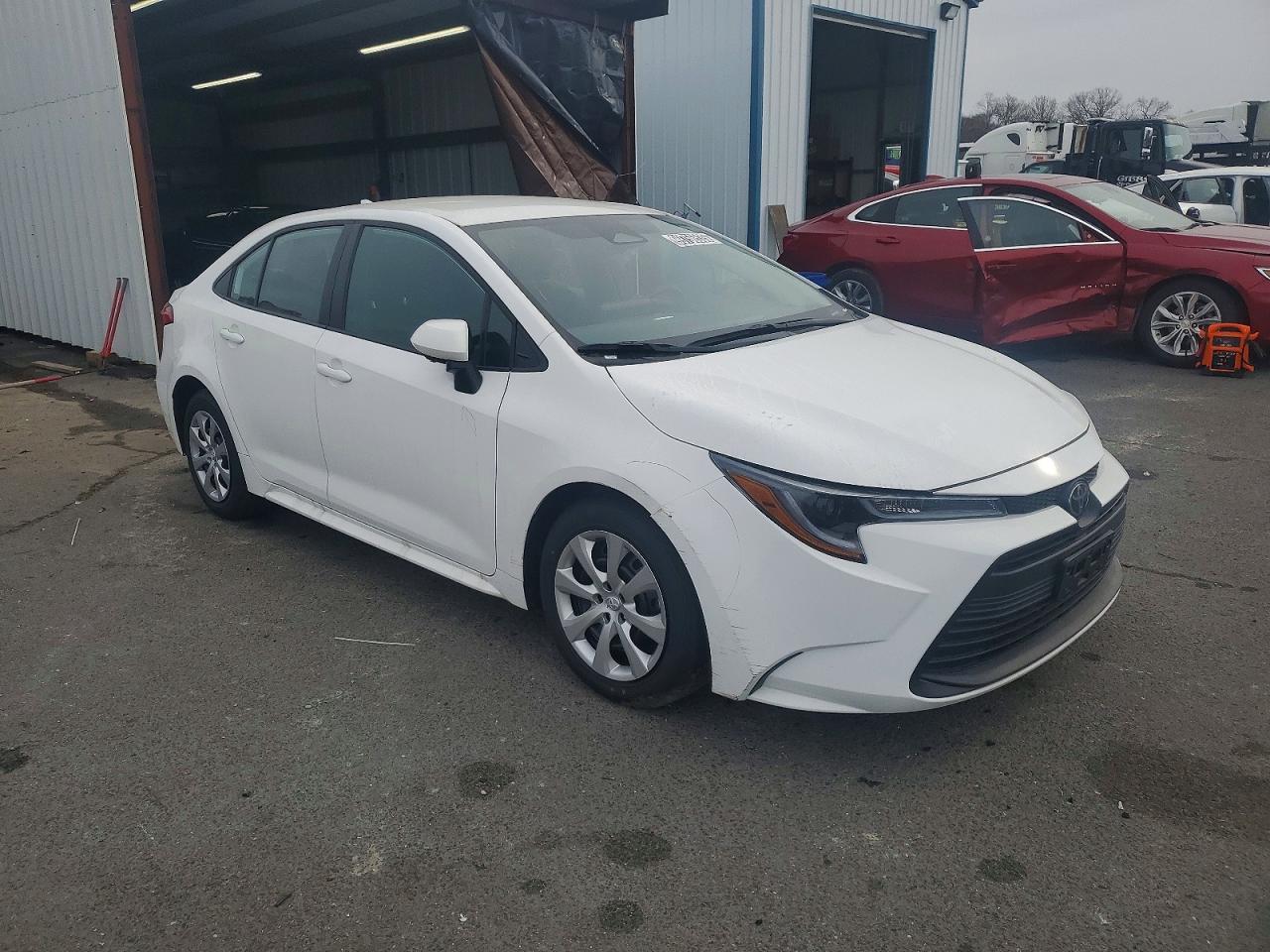 2025 TOYOTA COROLLA LE photo 4