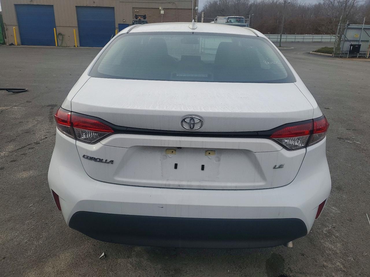 2025 TOYOTA COROLLA LE photo 6