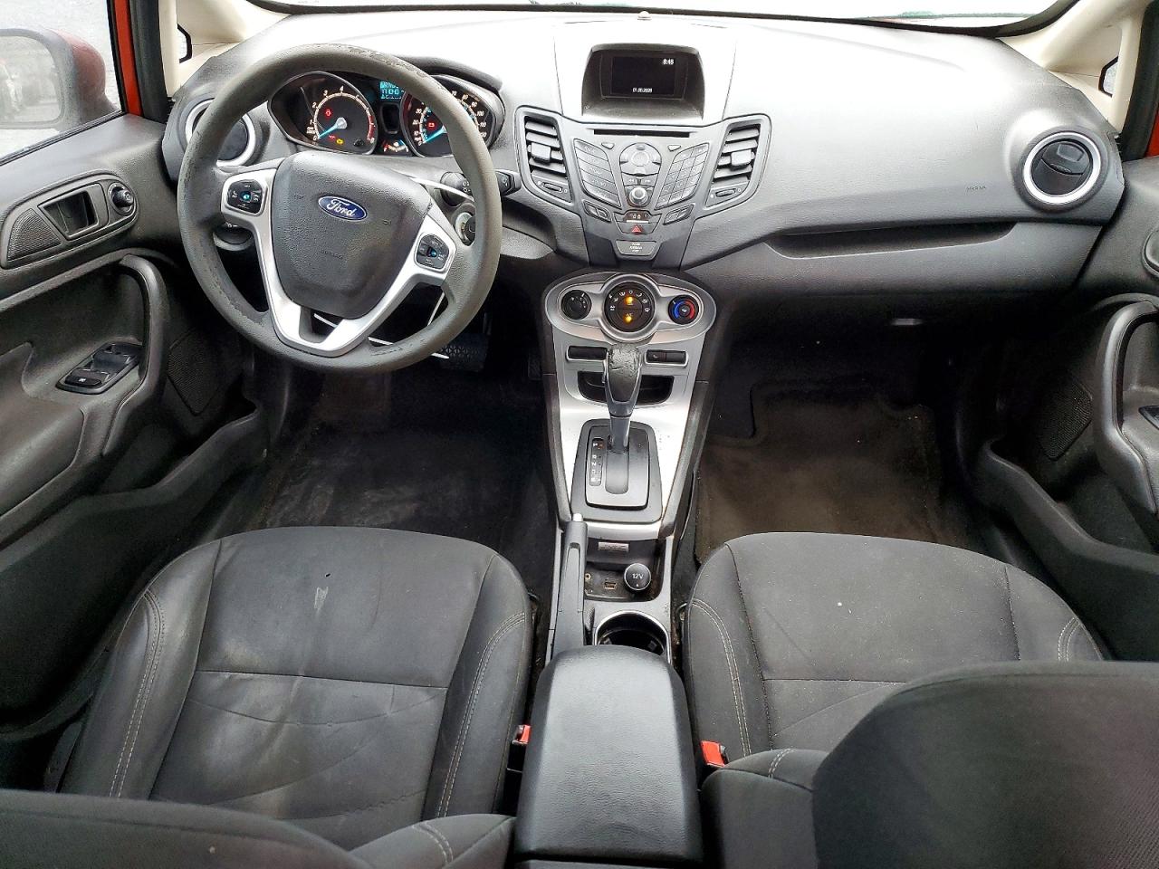 2018 FORD FIESTA SE photo 8