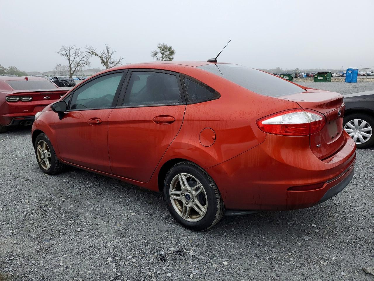 2018 FORD FIESTA SE photo 2
