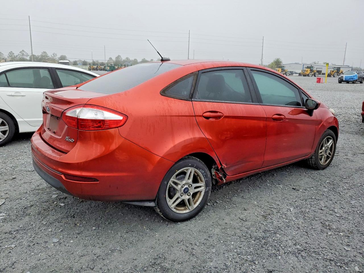 2018 FORD FIESTA SE photo 3