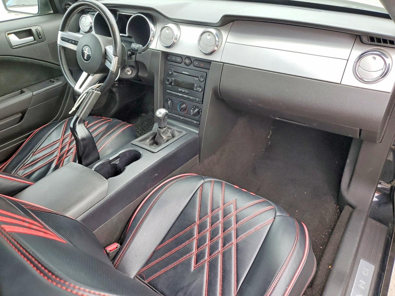 2006 FORD MUSTANG GT photo 15