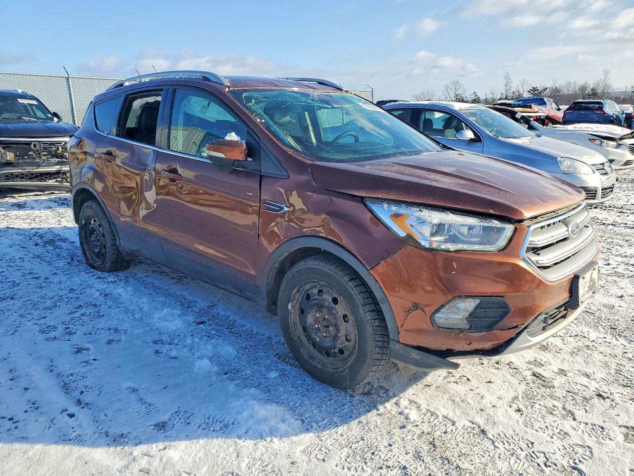2017 FORD ESCAPE TITANIUM photo 4