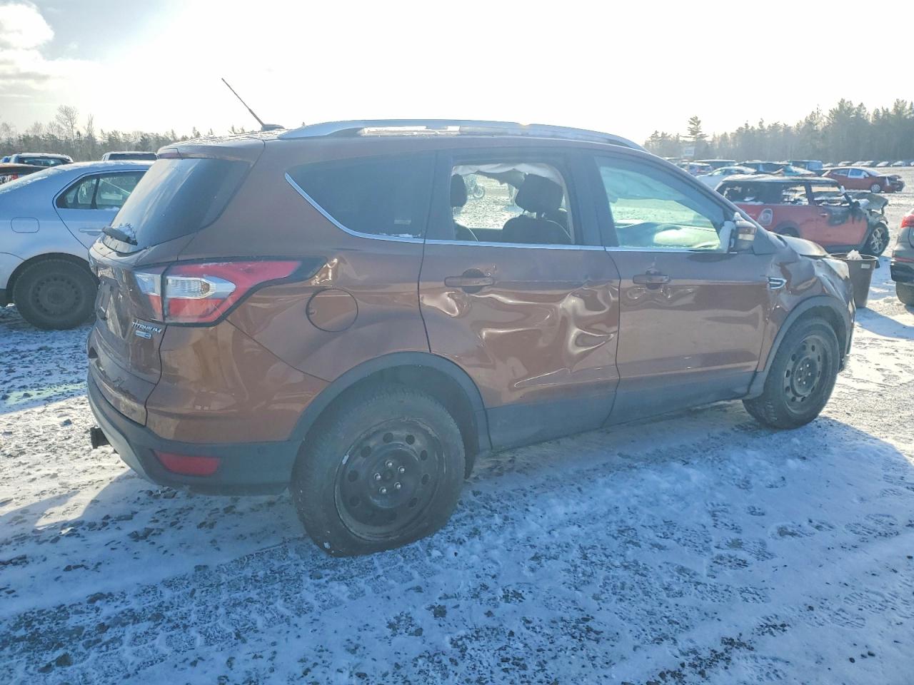 2017 FORD ESCAPE TITANIUM photo 3