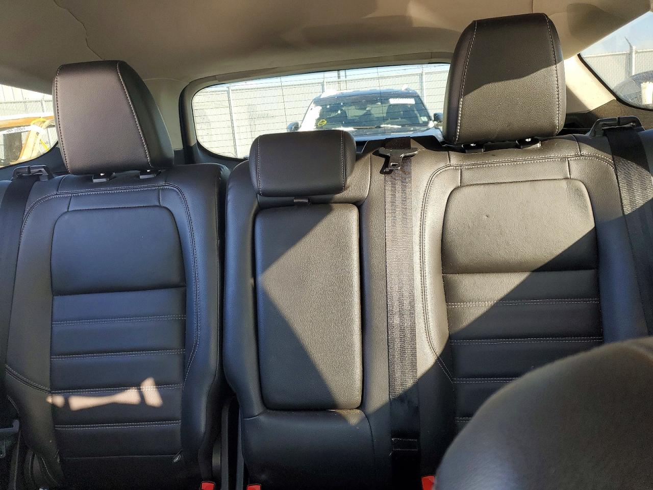 2017 FORD ESCAPE TITANIUM photo 10