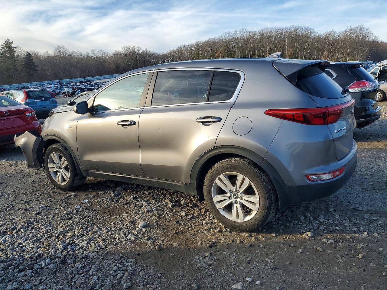 2017 KIA SPORTAGE LX photo 4