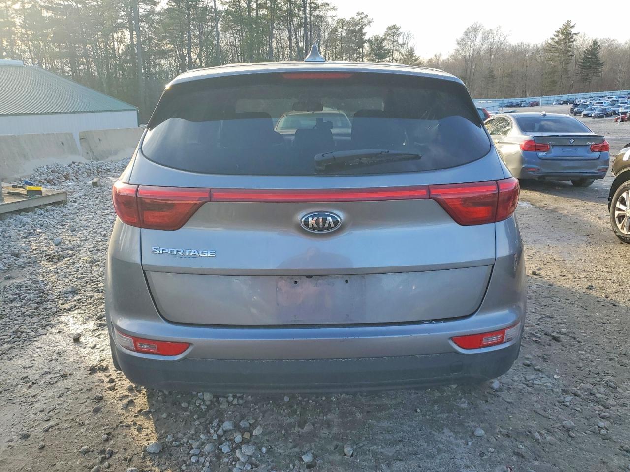 2017 KIA SPORTAGE LX photo 16