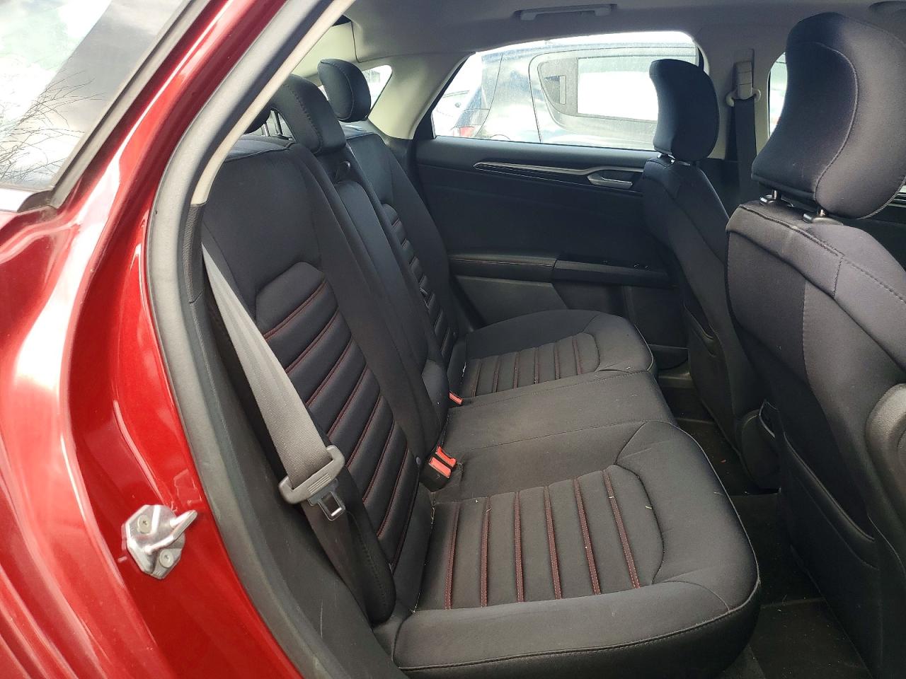 2016 FORD FUSION SE photo 10