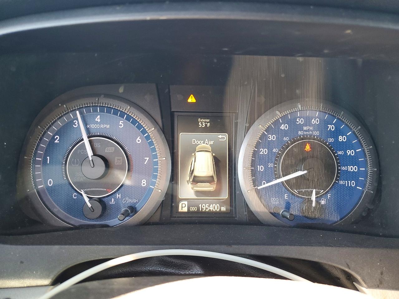 2015 TOYOTA SIENNA XLE photo 9