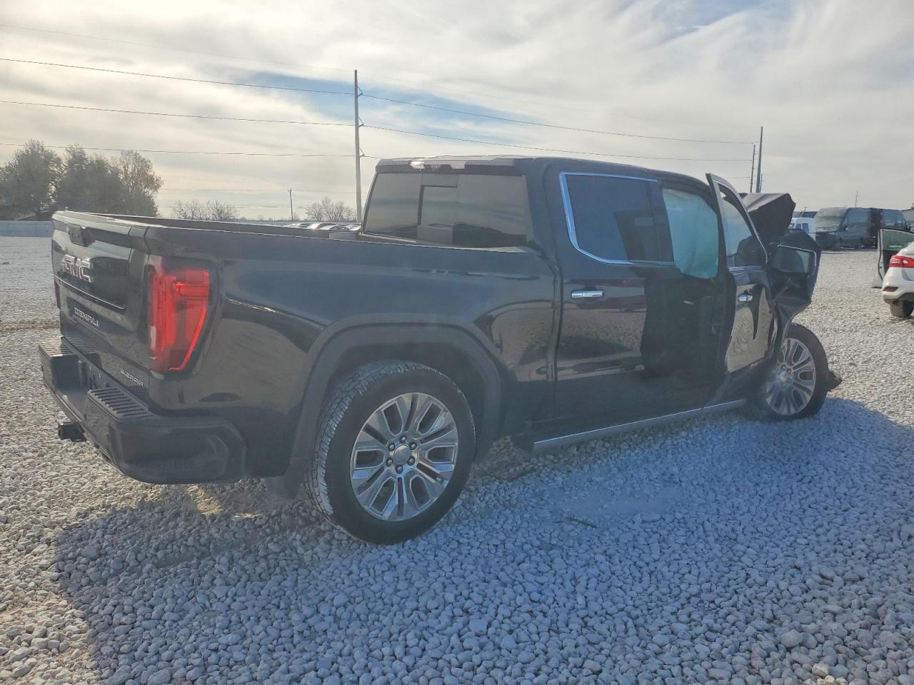 2020 GMC SIERRA K1500 DENALI photo 3