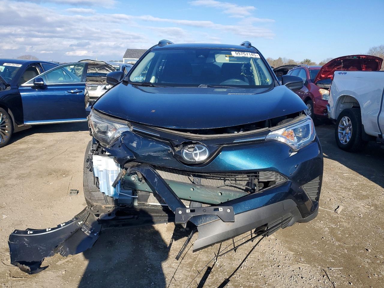 2018 TOYOTA RAV4 LE photo 5