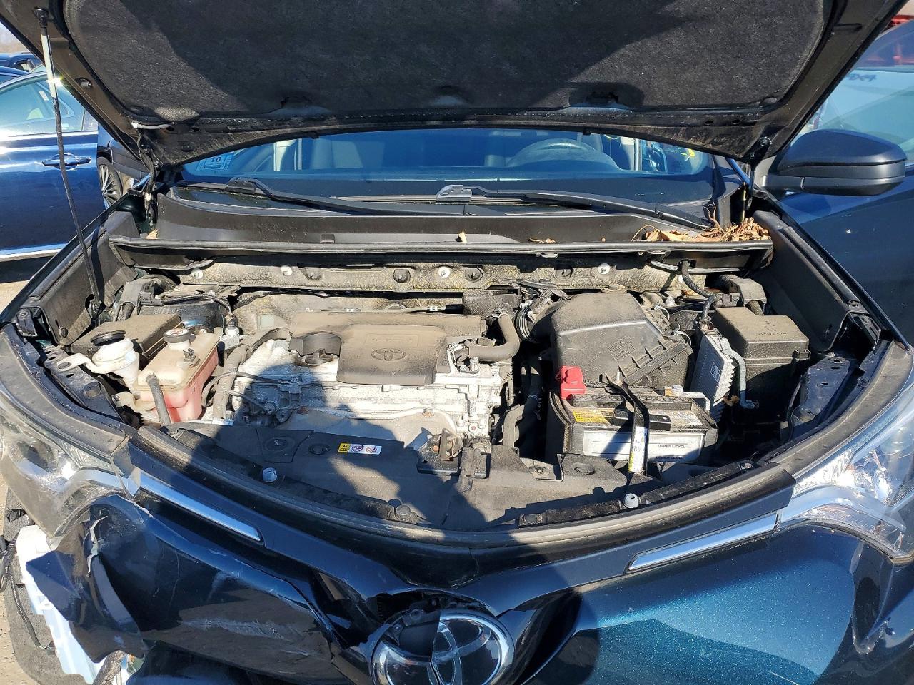 2018 TOYOTA RAV4 LE photo 12