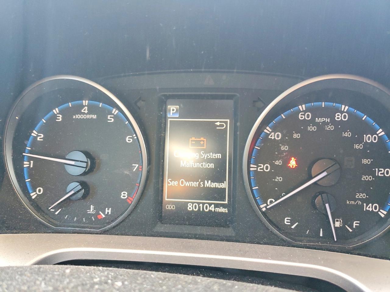 2018 TOYOTA RAV4 LE photo 9