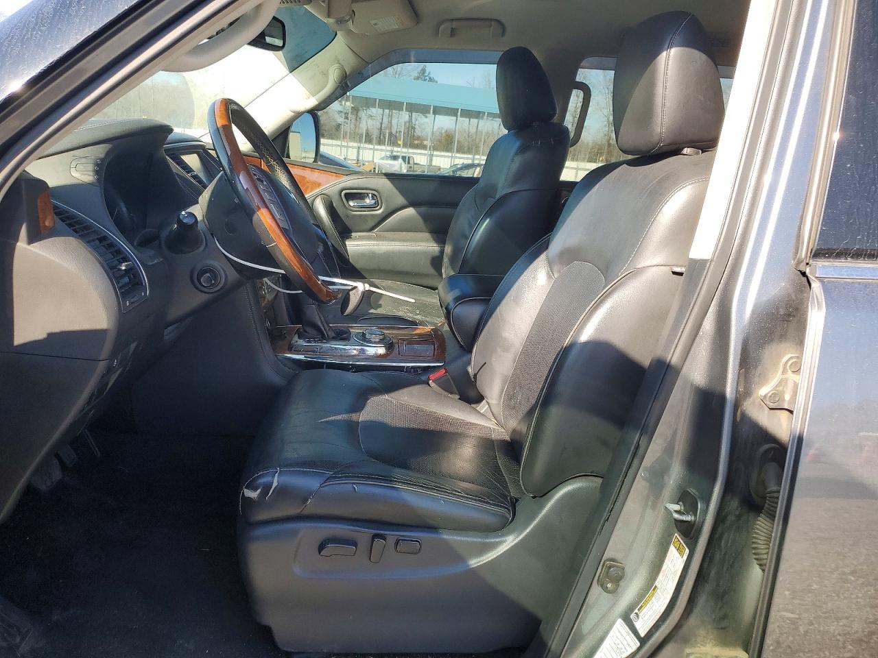 2018 INFINITI QX80 BASE photo 13