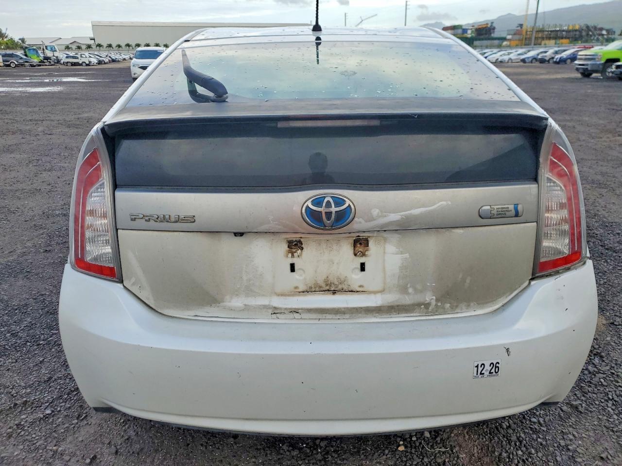 2013 TOYOTA PRIUS photo 16