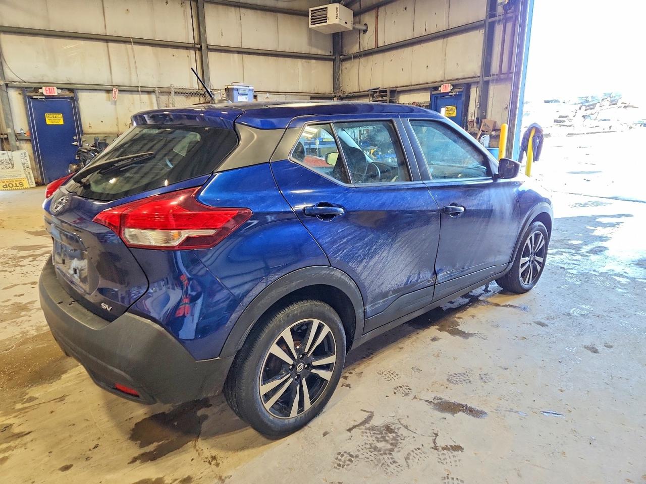 2019 NISSAN KICKS S photo 3