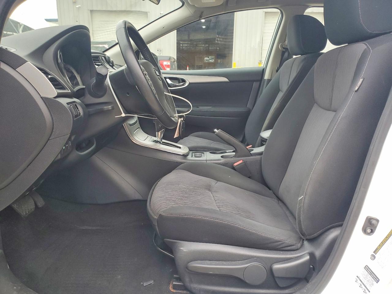 2015 NISSAN SENTRA S photo 7