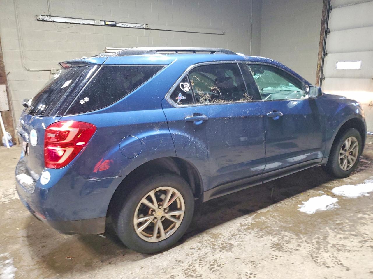 2017 CHEVROLET EQUINOX LT photo 3