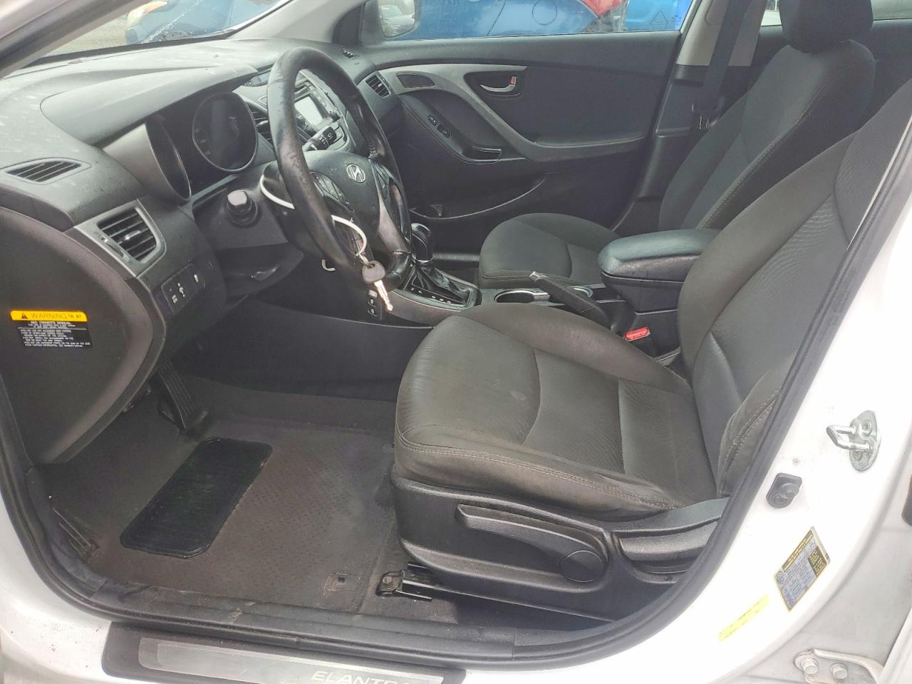 2015 HYUNDAI ELANTRA SE photo 7