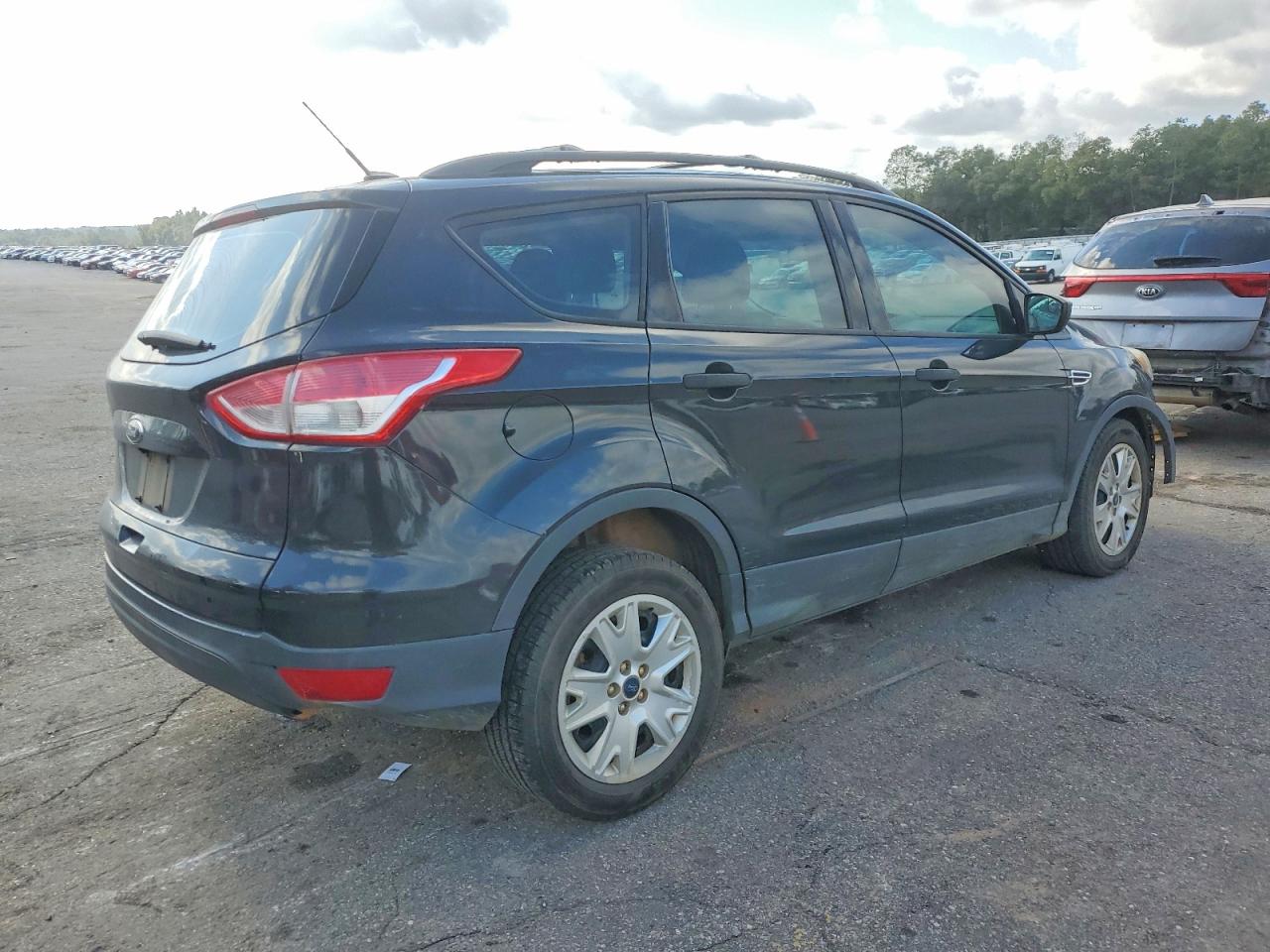 2015 FORD ESCAPE S photo 3