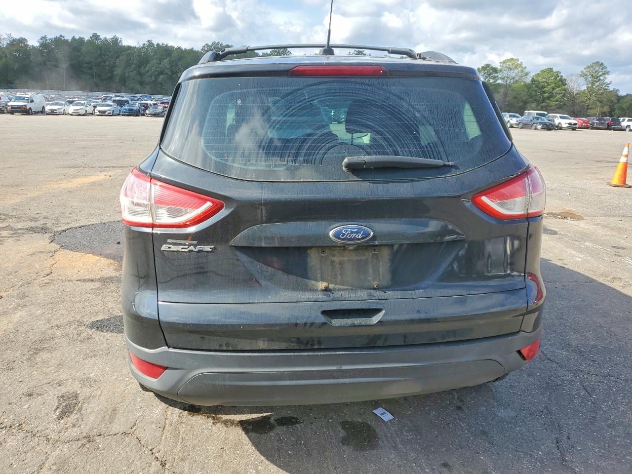 2015 FORD ESCAPE S photo 6