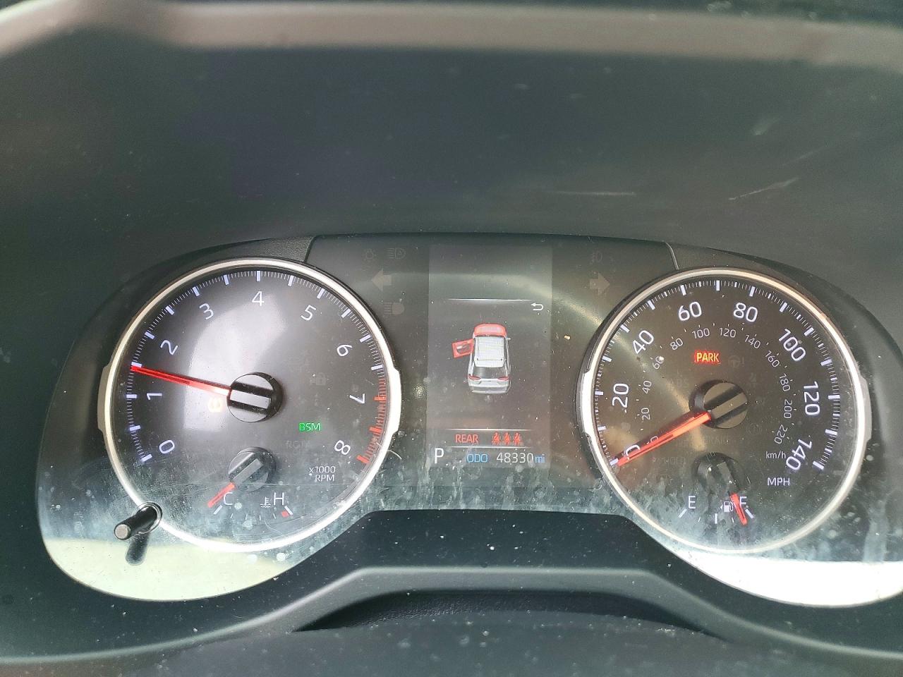 2019 TOYOTA RAV4 XLE photo 9