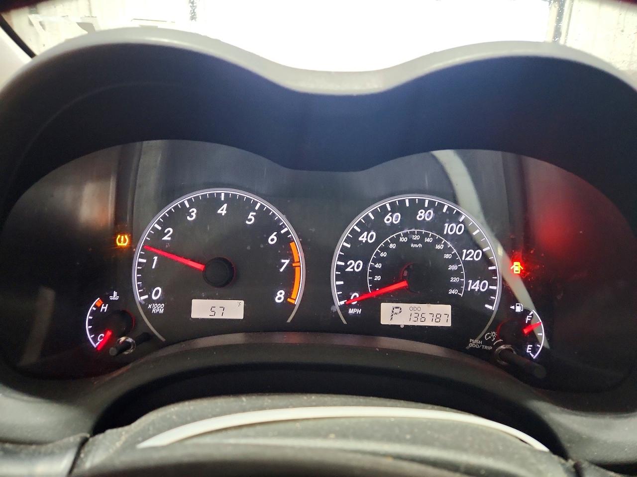 2013 TOYOTA COROLLA BASE photo 9