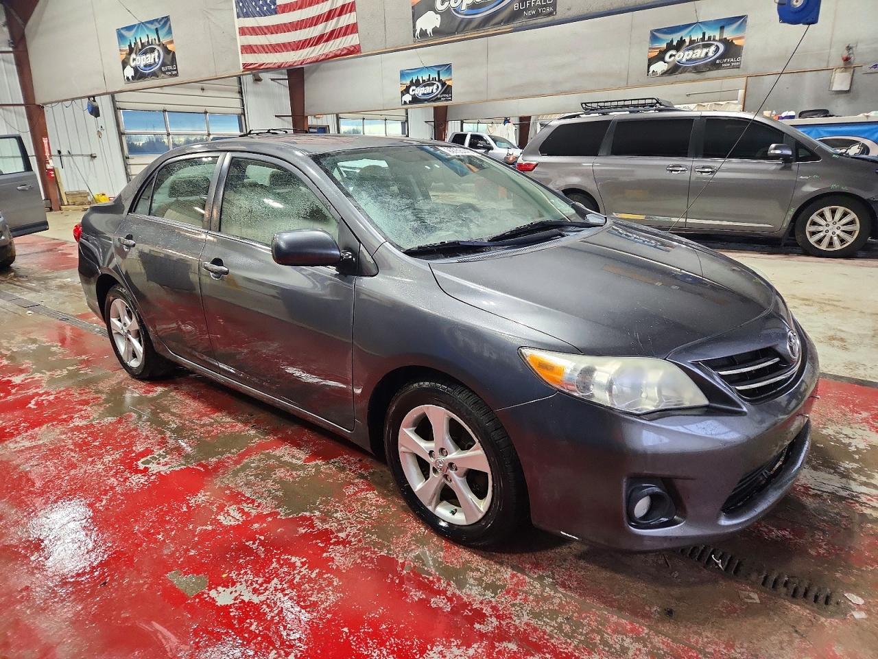 2013 TOYOTA COROLLA BASE photo 4