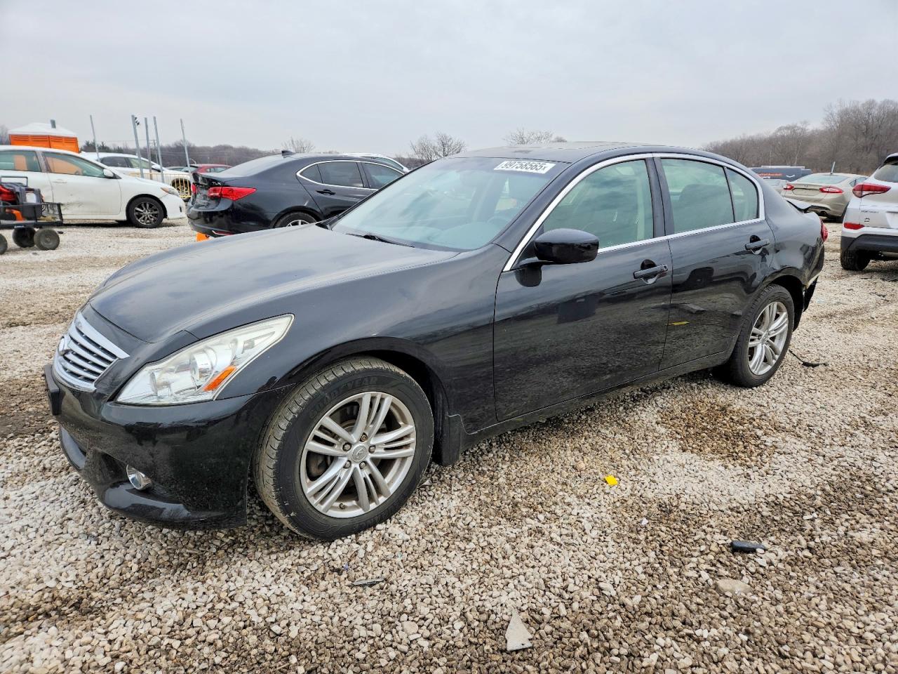 2013 INFINITI G37