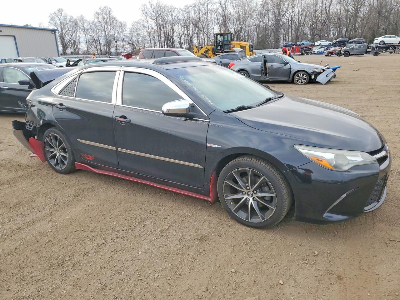 2017 TOYOTA CAMRY LE photo 4