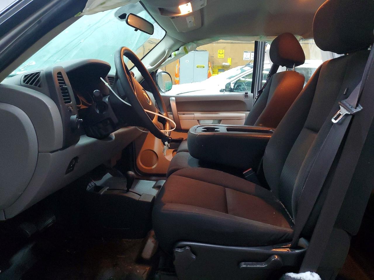 2010 CHEVROLET SILVERADO K1500 photo 7
