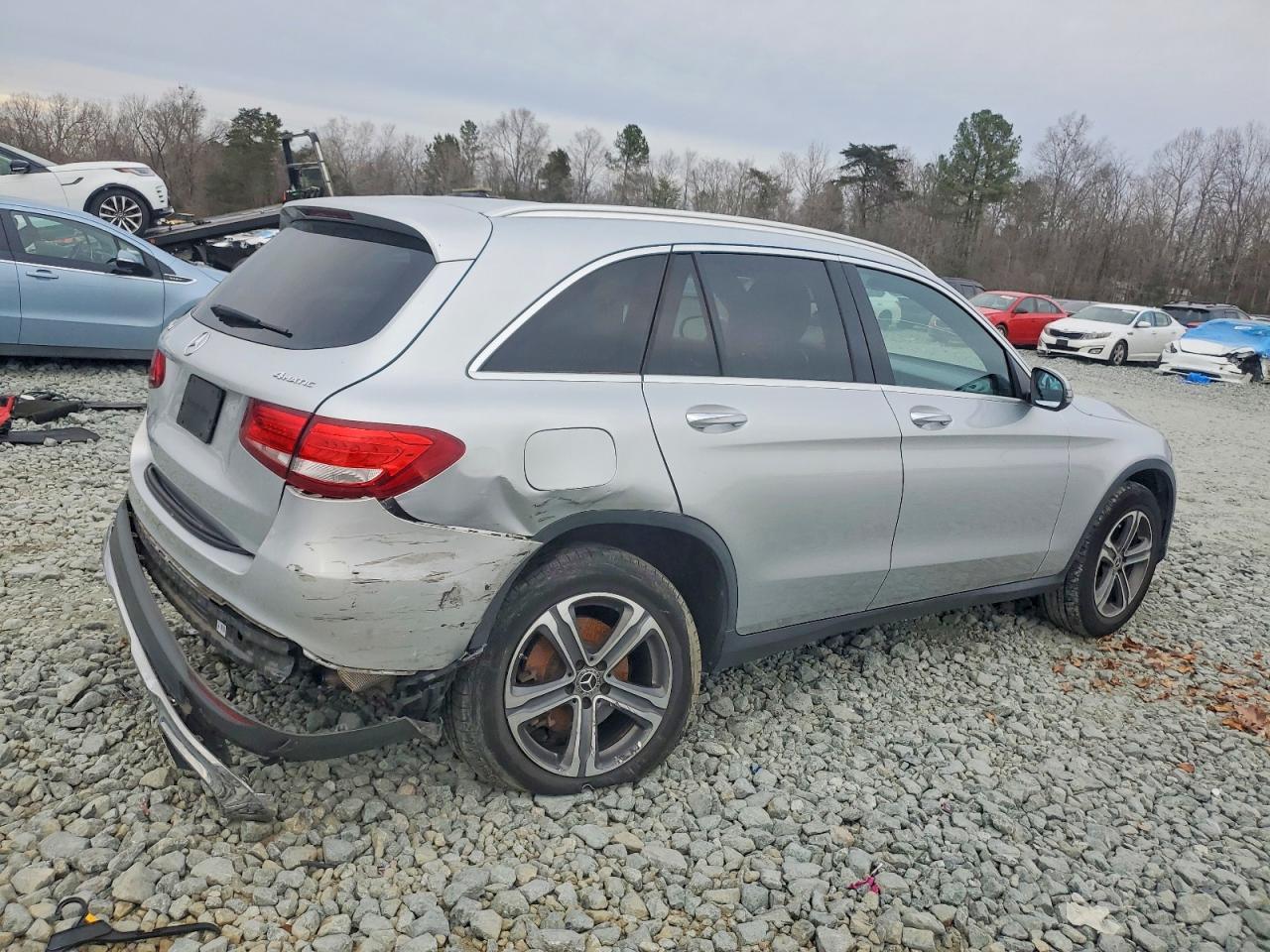 2018 MERCEDES-BENZ GLC 300 4MATIC photo 3
