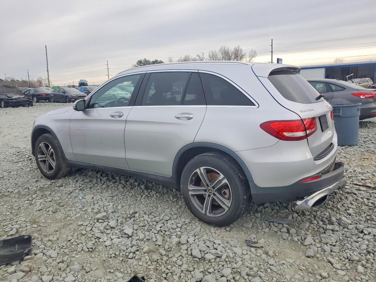 2018 MERCEDES-BENZ GLC 300 4MATIC photo 2