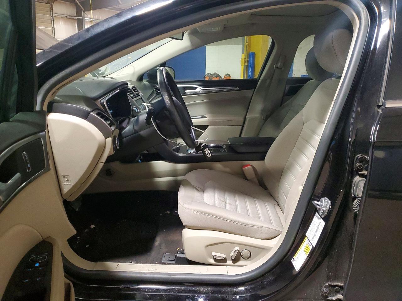 2019 FORD FUSION SE photo 7