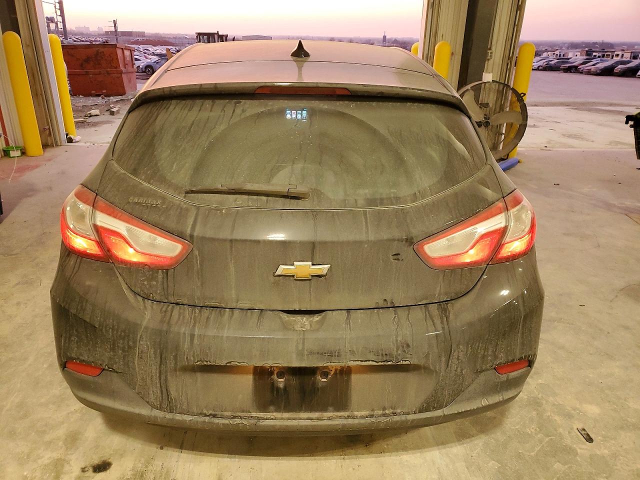 2017 CHEVROLET CRUZE LT photo 6