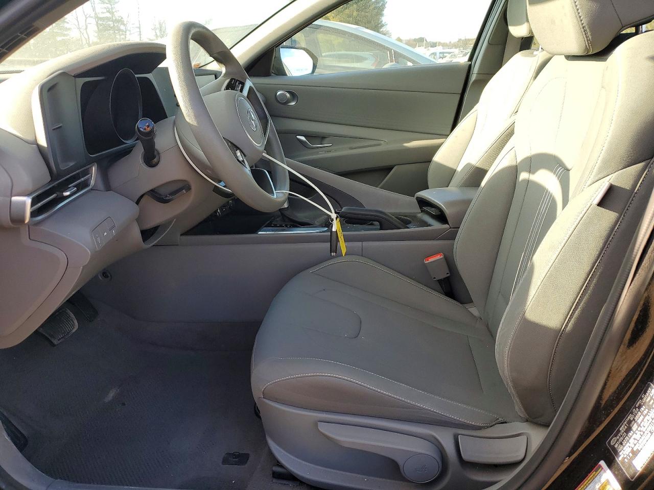 2023 HYUNDAI ELANTRA SEL photo 7