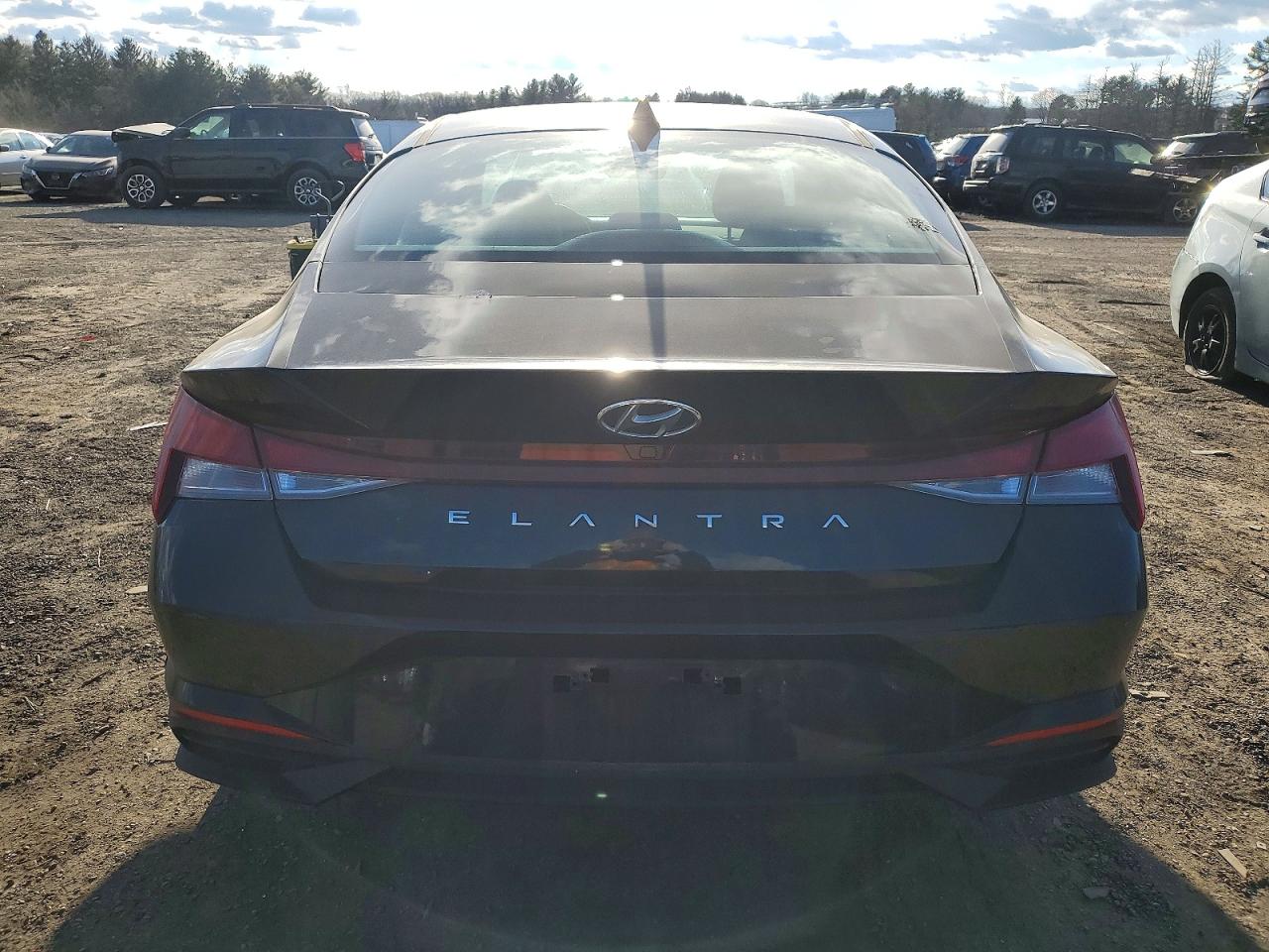 2023 HYUNDAI ELANTRA SEL photo 6
