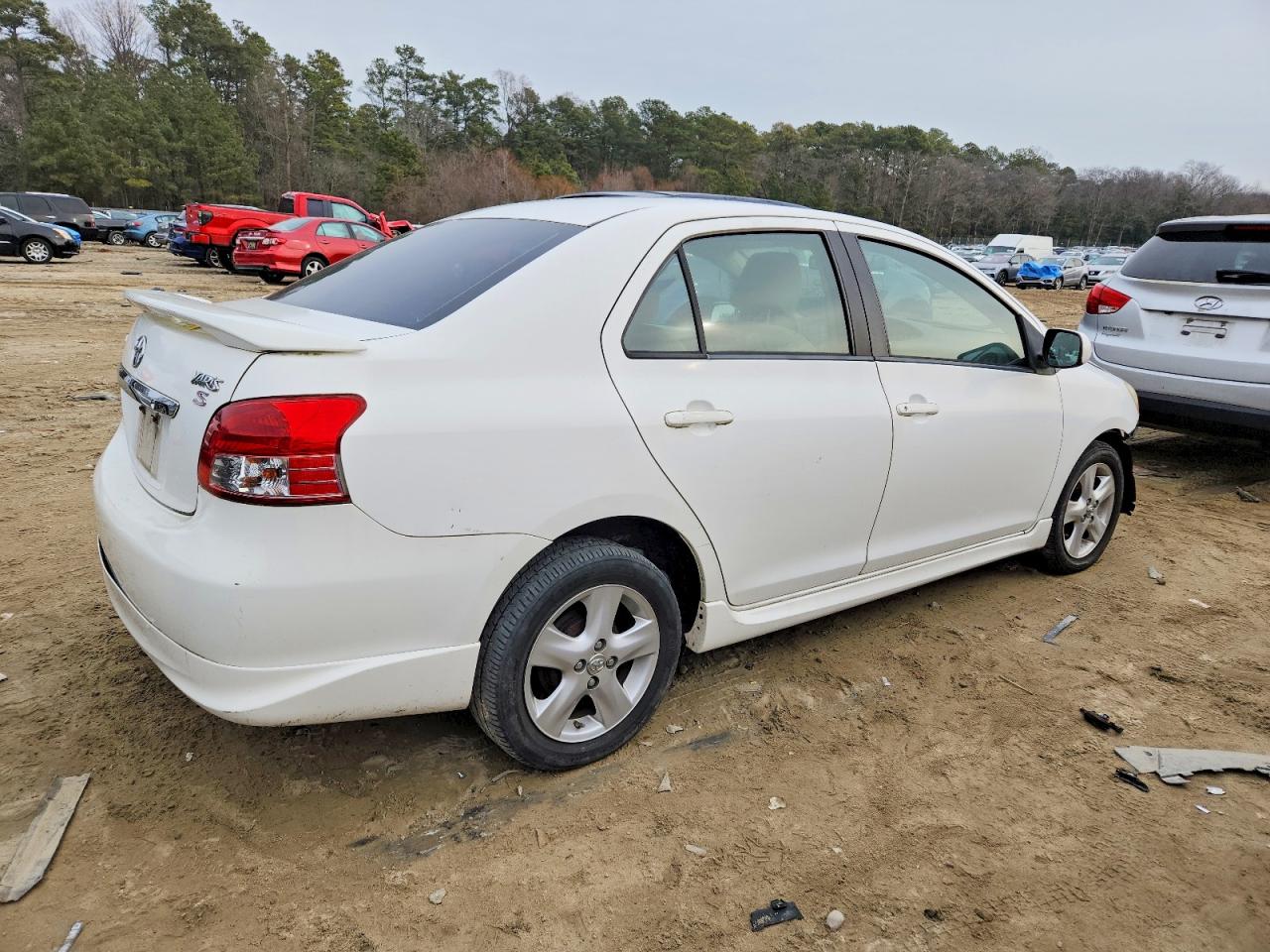 2008 TOYOTA YARIS photo 3